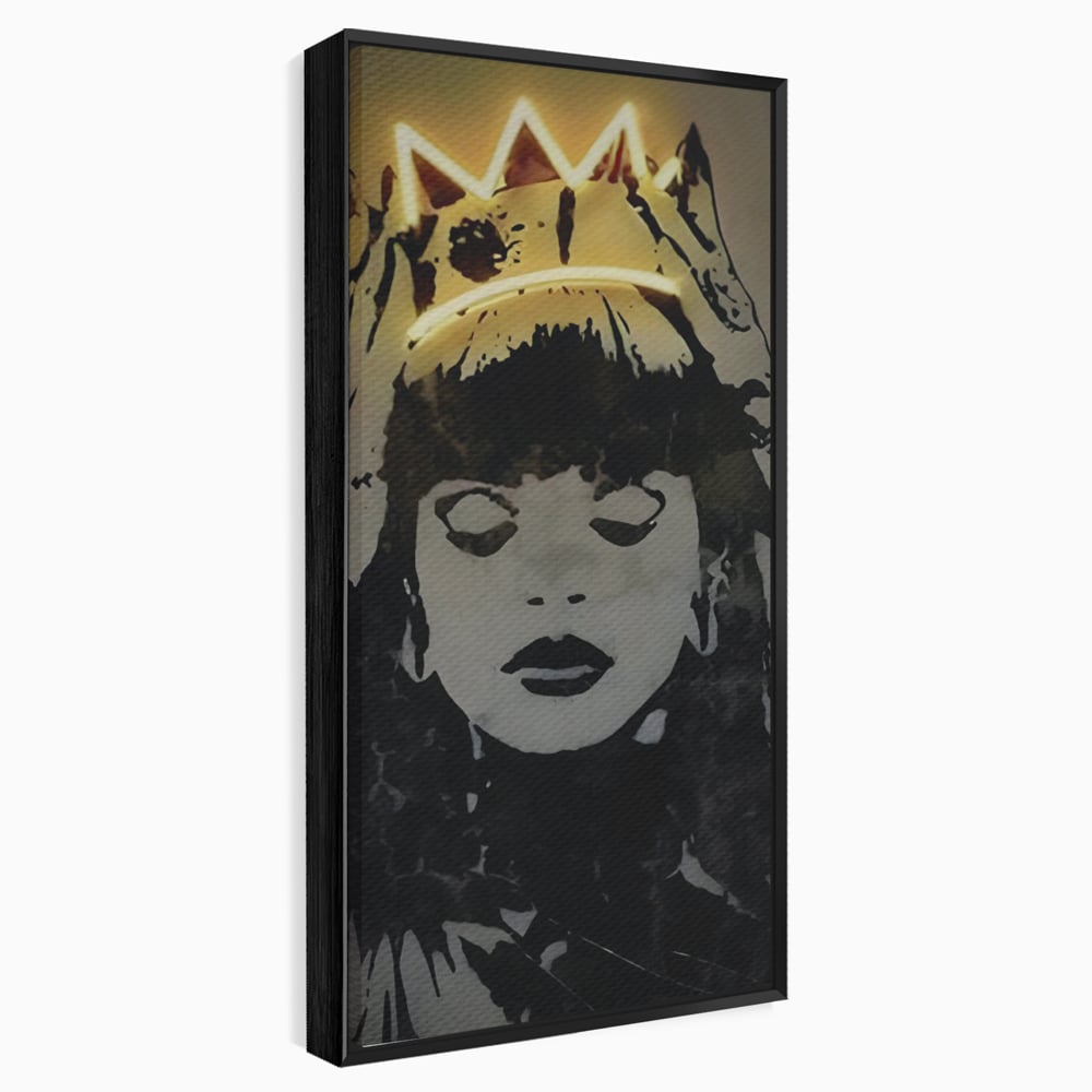 Tablou canvas cu tablou canvas cu portretul unei regine, in rama de aluminiu negru